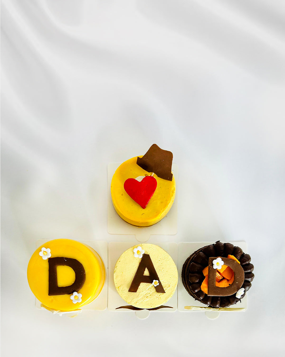 Assorted Box of 4 Mini Cakes - Father's Day Special