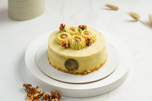 Salted Caramel and Almond Praline Cake (Vegan & Gluten-free)