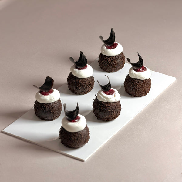 Black Forest Bubble (Tray of 15)