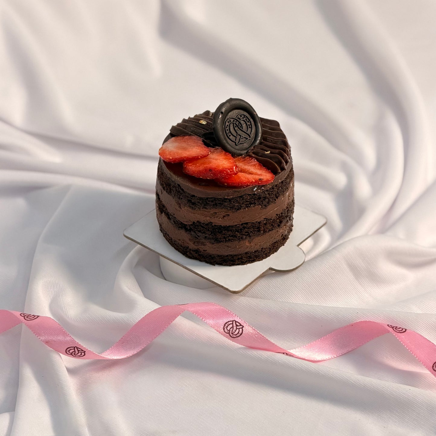 Strawberry Nutella Chocolate Mini Cake