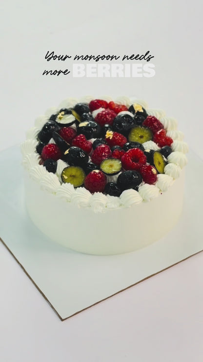 Mixed Berry Cake (Sugar-Free & Gluten-Free)